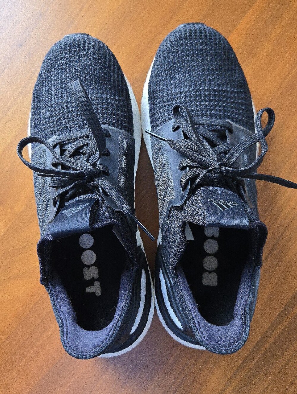 Ultraboost 20 Women's Running Shoes 8 Excellent Condition!